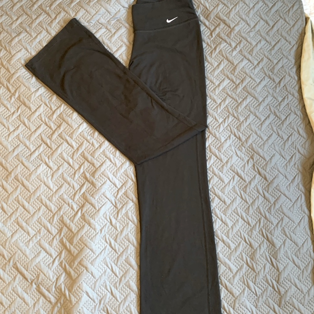 Black Nike Leggings Size Medium